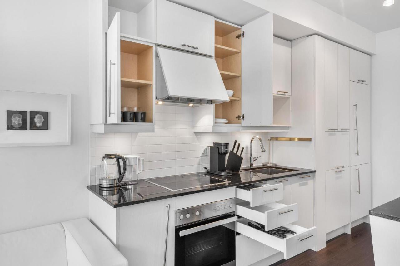 Apartament Heart Of Downtown Toronto! Zewnętrze zdjęcie