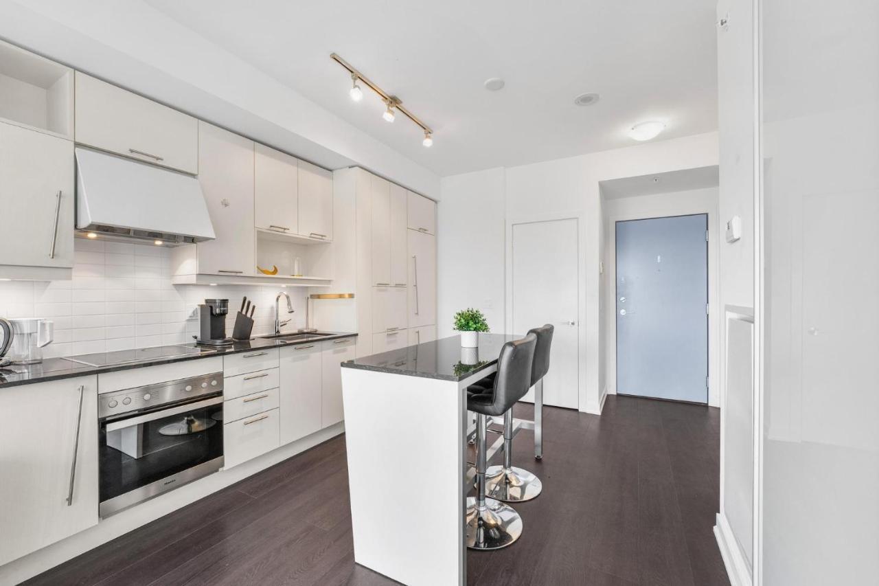 Apartament Heart Of Downtown Toronto! Zewnętrze zdjęcie