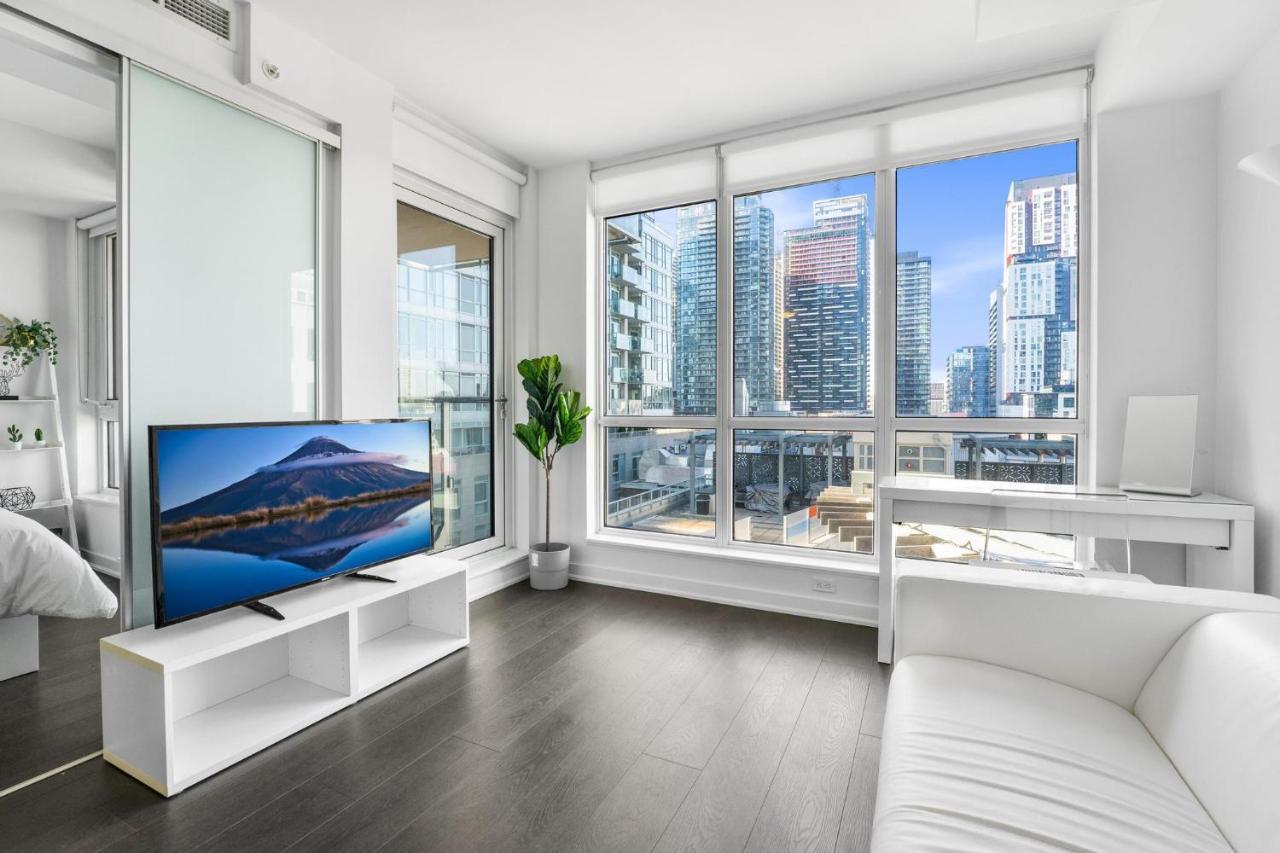 Apartament Heart Of Downtown Toronto! Zewnętrze zdjęcie