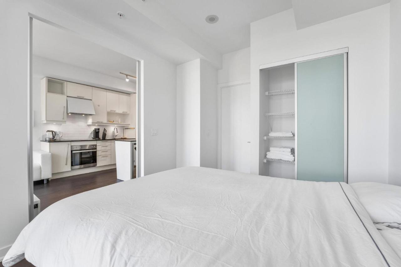 Apartament Heart Of Downtown Toronto! Zewnętrze zdjęcie