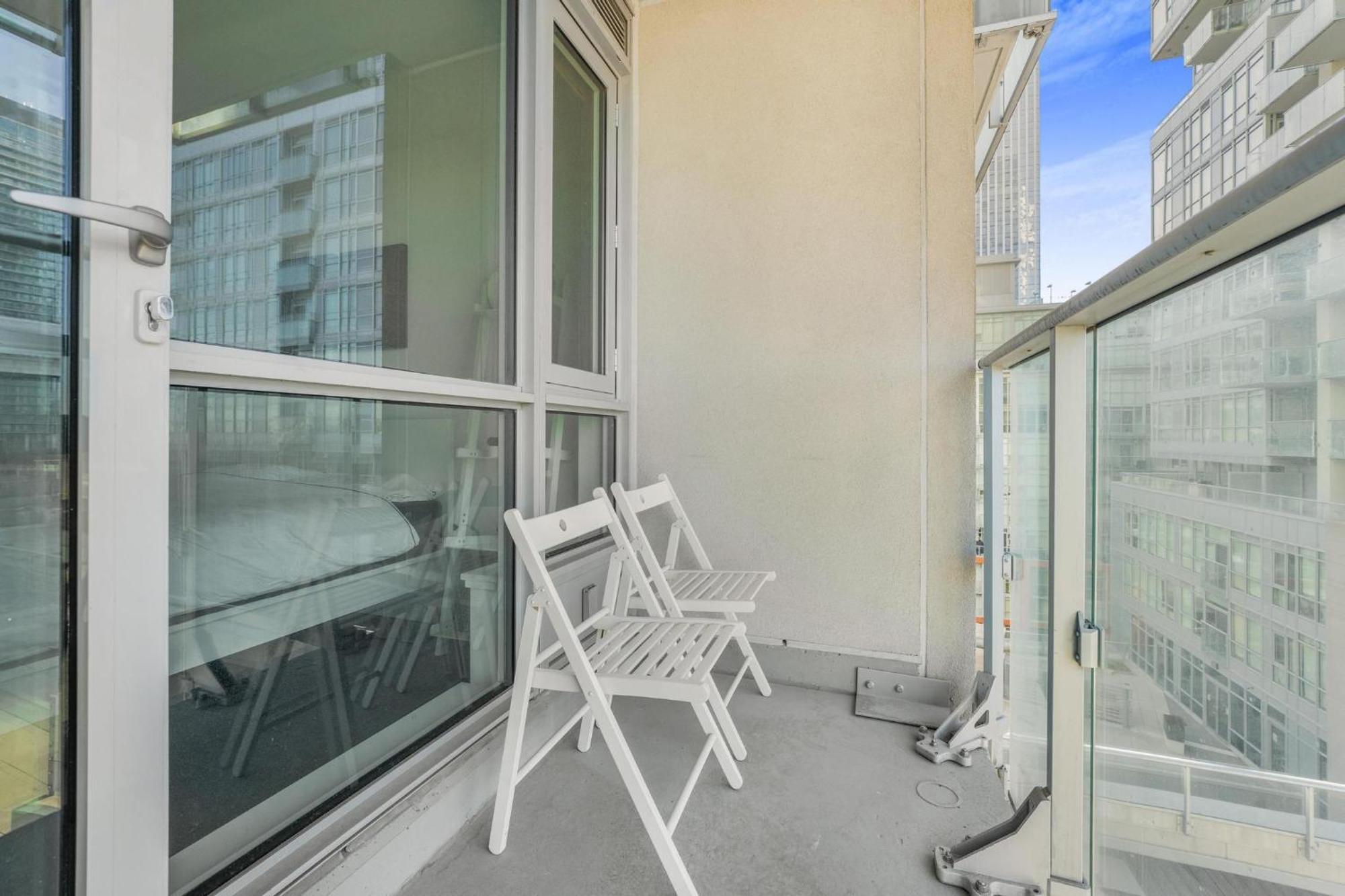 Apartament Heart Of Downtown Toronto! Zewnętrze zdjęcie